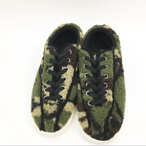 Tretorn Nylite Plus Sneakers Camo Faux Shearling Sneakers Size 6.5 - Picture 3 of 9